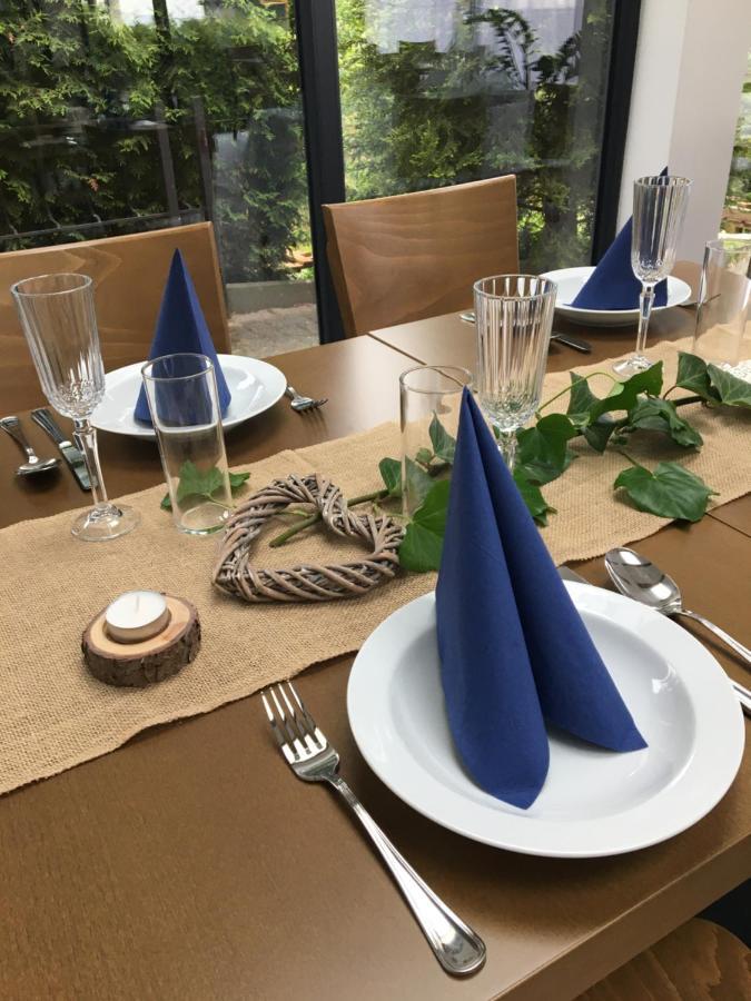 Restaurace A Penzion U Hasicu Klimkovice Ngoại thất bức ảnh